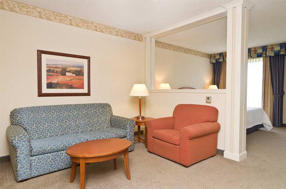 Hilton Garden Inn Wooster Extérieur photo